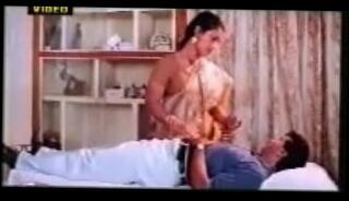 Video 6682955: indian kissing