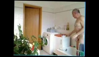 Video 350445501: amateur gay man, amateur bath