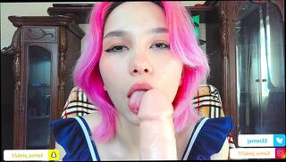 Watch the video about Small mouth works big dildo