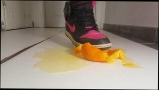 Video 1369996303: solo female feet, amateur solo female, solo amateur blonde, feet trample, czech feet