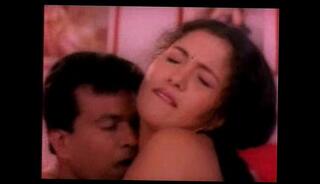 Video 2571555: desi kiss, indian kissing