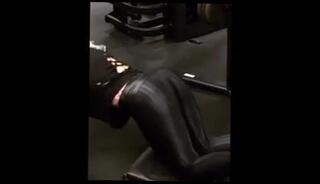 Video 245735601: legs straight