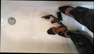 Video 373827401: pissing gay sexy, pissing black gay, pissing amateur, pissing hd