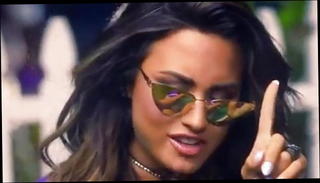 Video 1222492001: demi lovato, straight
