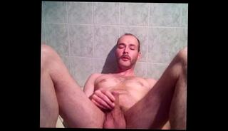 Video 500682985: pissing slave gay, plug piss