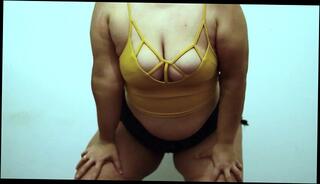 Watch the video about TE BAILO RICO EN CULO