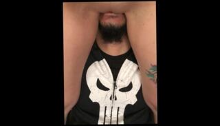 Watch the video about Eat me till i drench your beard master