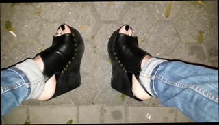 Video 1555270001: sexy shemale feet, sexy hot feet, feet outdoors, feet hd