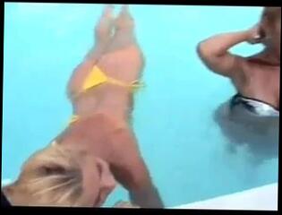 Watch the video about Aninya Brenda & Luana