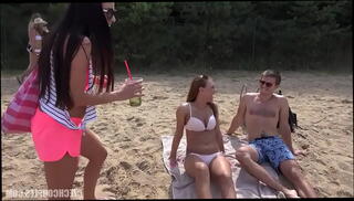 Video 1295775045: public group sex, czech couple