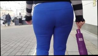 Watch the video about Asian woman with round ass