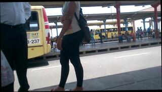 Watch the video about Cameltoe legging