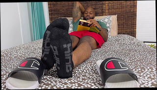 Video 1608446334: daddy fetish, gay fetish, little feet, feet socks, feet rub