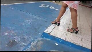 Watch the video about Madura poderoso culo