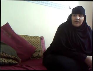 Video 702676304: arab bbw wife