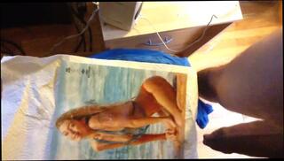 Video 187798401: gigi hadid, gay man cum