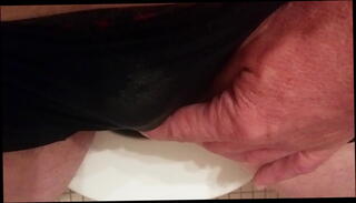 Video 297698845: pissing peeing, solo pee, piss boys pants