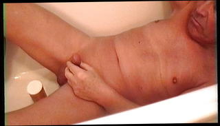 Video 970557801: bathtub piss, man gay