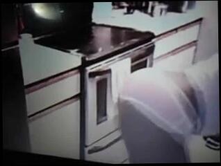 Video 91927001: housewife, man gay