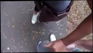 Watch the video about Sosnula i guljaet v parke s obkonchenym licom-strip2.me