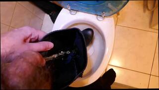 Video 355341101: wife pissing, piss boots, gay boots, man gay, gay hd