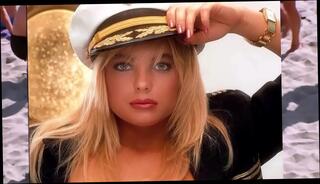 Video 973973355: erika eleniak