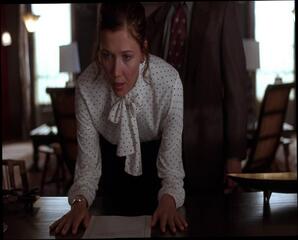 Video 32572504: maggie gyllenhaal, secretary babe, spanking