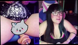 Watch the video about Let&rsquo;s lewd play dead space