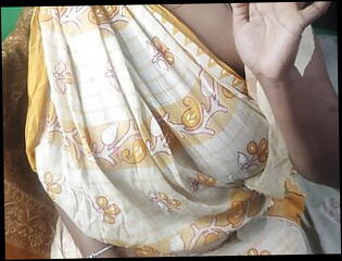 Watch the video about Desi bhabi fingering her hairy pussy in sharee