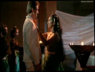 Video 72164004: female student, man student, lady