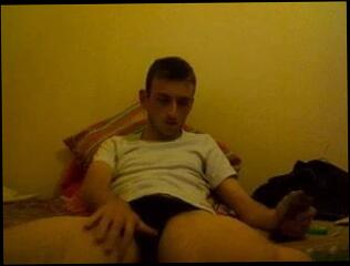 Video 161065601: straight man wanks