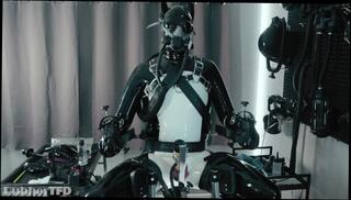 Video 1621156883: latex bdsm fetish, latex machine fuck, fetish bdsm anal, bdsm fetish plays, amateur anal fucking machine, fuck machine cumshot, gay fuck machine, machine handjob, latex puppy, bound