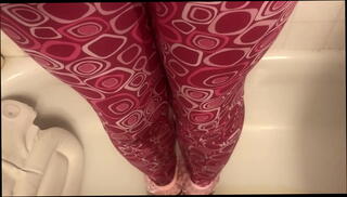 Video 1053631265: pissing peeing, shemale piss, piss bath, pissing clothed, piss leggings