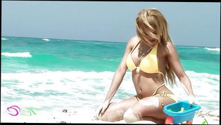 Watch the video about Hung Trans Karla at the beach