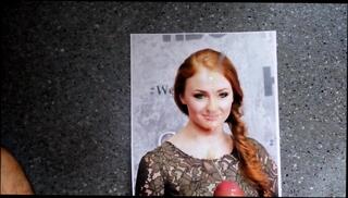 Video 200520501: sophie turner, man gay