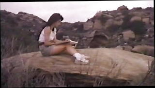 Video 1541042201: courteney cox, straight celebrity