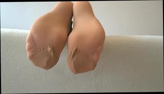 Video 821088104: foot fetish, pantyhose soles