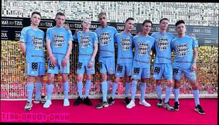 Watch the video about Bareback sleazy lads really let them selfs go!