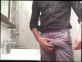 Video 1617583211: oiled cock, oiled big cock, homemade oil, oil webcam, oiled gay, oiled young, oil hd, big cock escort, pornstar escort, big cock bear