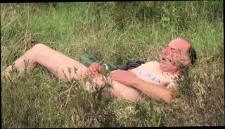 Video 1059354004: play cum eating