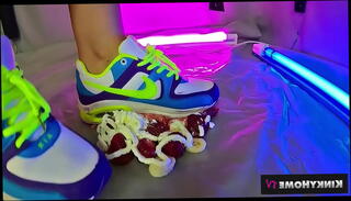 Video 1120568435: dirty feet foot fetish, girl feet fetish, amateur foot fetish, foot crush fetish, foot shoe fetish, short foot fetish, foot fetish european, weird fetish girl, white girl foot, short hair fetish