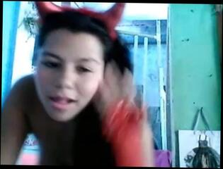 Video 298762901: latin webcam teasing, big butt teasing, teasing straight