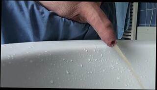 Video 1602610443: pissing peeing, solo male pee, amateur pee, amateur solo guy, funny pee, men peeing, pissing college, 60fps amateur