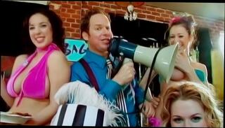 Video 95443504: guy busting