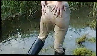 Video 1541092701: girl rides, riding straight, girl mud