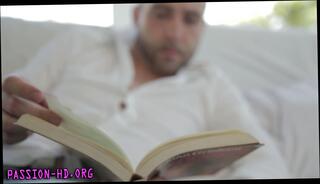 Watch the video about Tiny teen 18+ gets analized