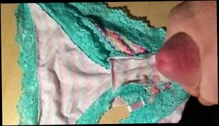 Video 105514301: nieces panties, gay man cumshot, cumshot slow