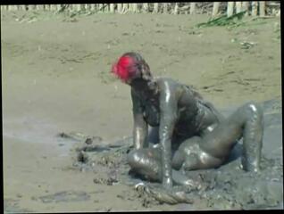 Video 349152701: catfight, dirty straight, dirty mud