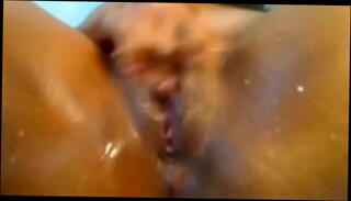 Watch the video about Webcam Fisting and Squirting