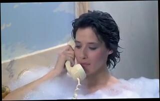 Watch the video about Lorraine Bracco - Duos sur canape